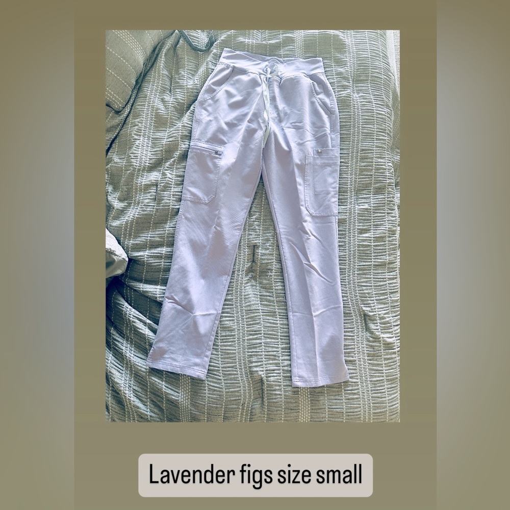 Figs crop scrub pants size small